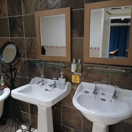 The Tennants Arms Hotel 3*